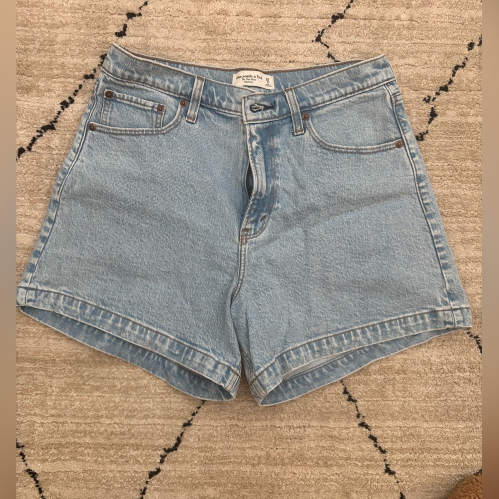Abercrombie High Rise Dad Short